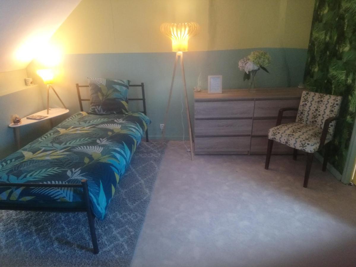 Bienvenue Guest House Saint-Pierre-de-Plesguen Bagian luar foto
