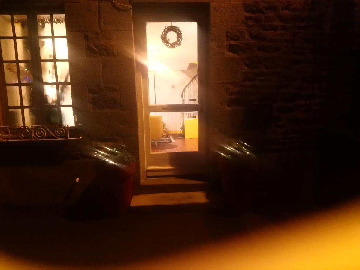 Bienvenue Guest House Saint-Pierre-de-Plesguen Bagian luar foto