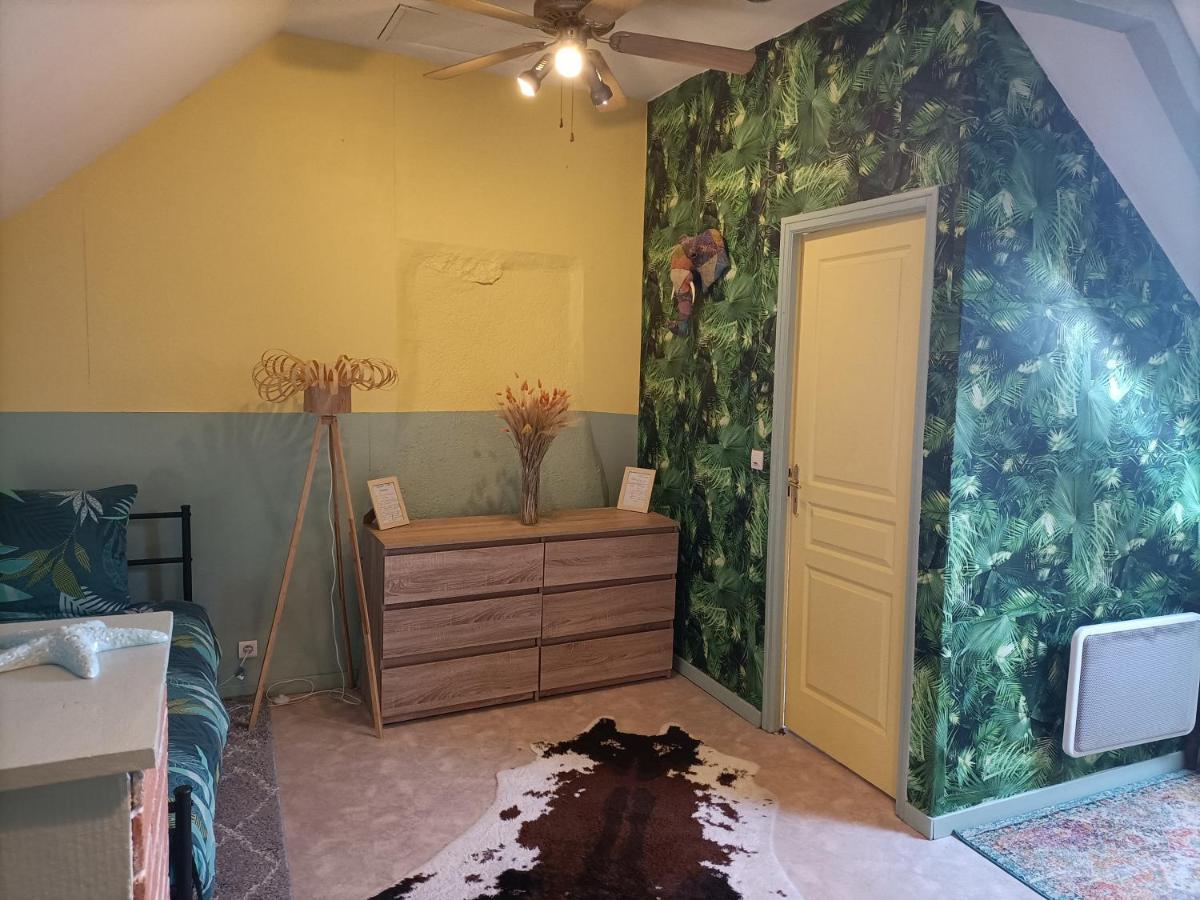 Bienvenue Guest House Saint-Pierre-de-Plesguen Bagian luar foto