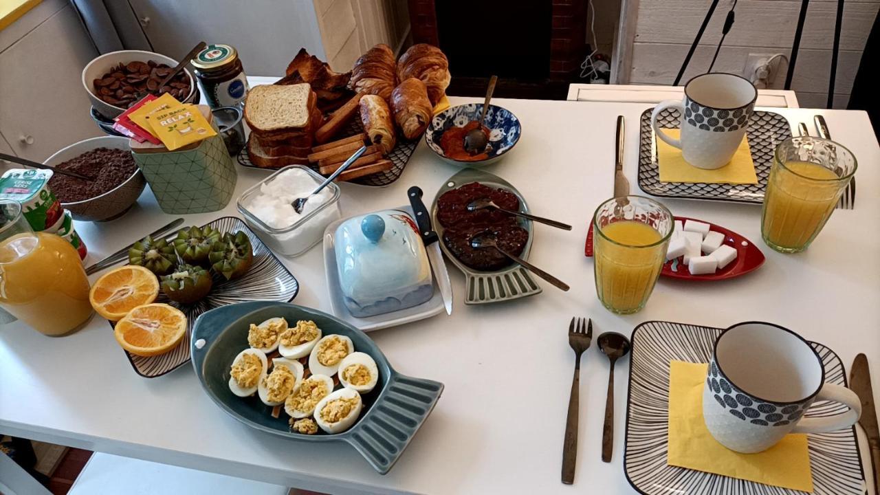 Bienvenue Guest House Saint-Pierre-de-Plesguen Bagian luar foto