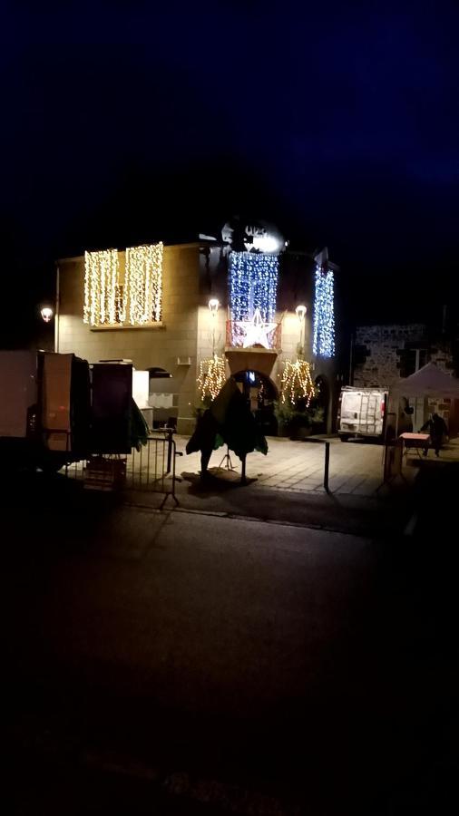Bienvenue Guest House Saint-Pierre-de-Plesguen Bagian luar foto